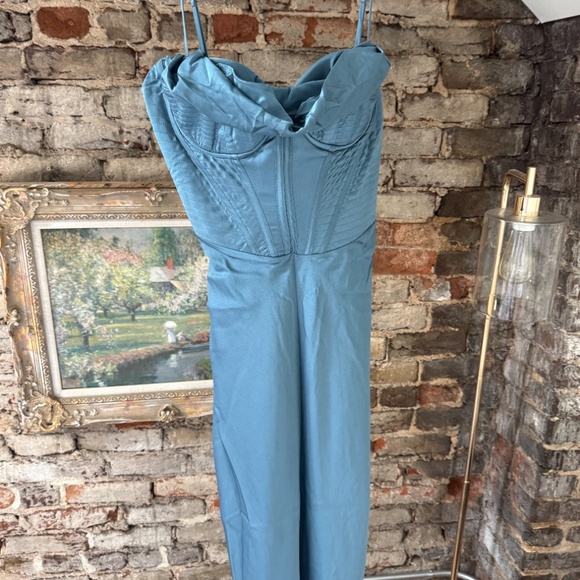 NWT HOUSE OF CB MYRNA AEGEAN BLUE CORSET MIDI DRESS | MEDIUM BIGGER CUP - Picture 5 of 7